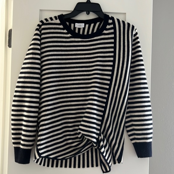 Club Monaco Sweaters - Club Monaco Navy and White Nautical Sweater Size Medium